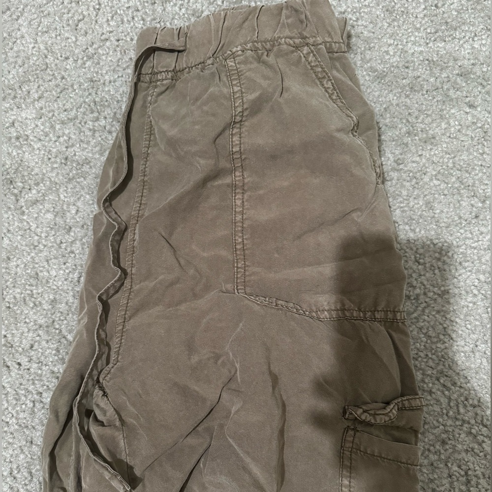 Beige Green Comfy Cuffed Cargo pants